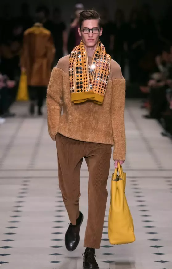 Burberry Prorsum Vira Aŭtuno/Vintro 2015 Londono