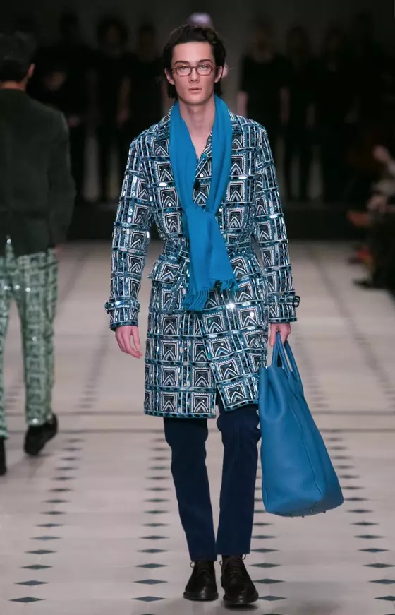 Burberry Prorsum Vira Aŭtuno/Vintro 2015 Londono