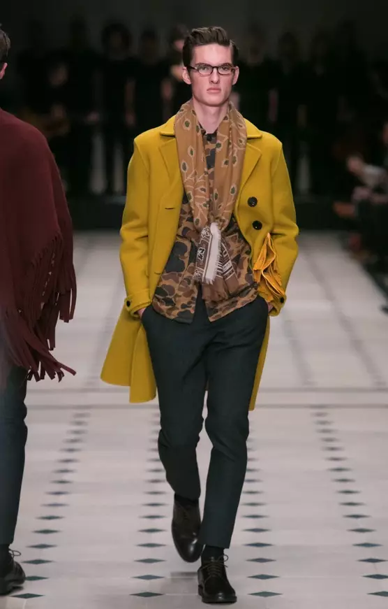 Burberry Prorsum Vira Aŭtuno/Vintro 2015 Londono