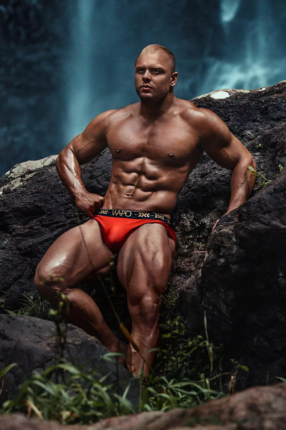 WAPO Kwambara ubukangurambaga hamwe na Vegan Muscle Model Mayapur Rapinett