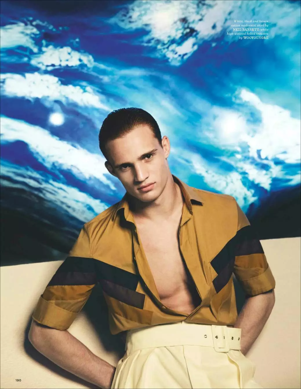 Doug Inglish 为 UK GQ Style SS173 设计的 Julian Schneyder