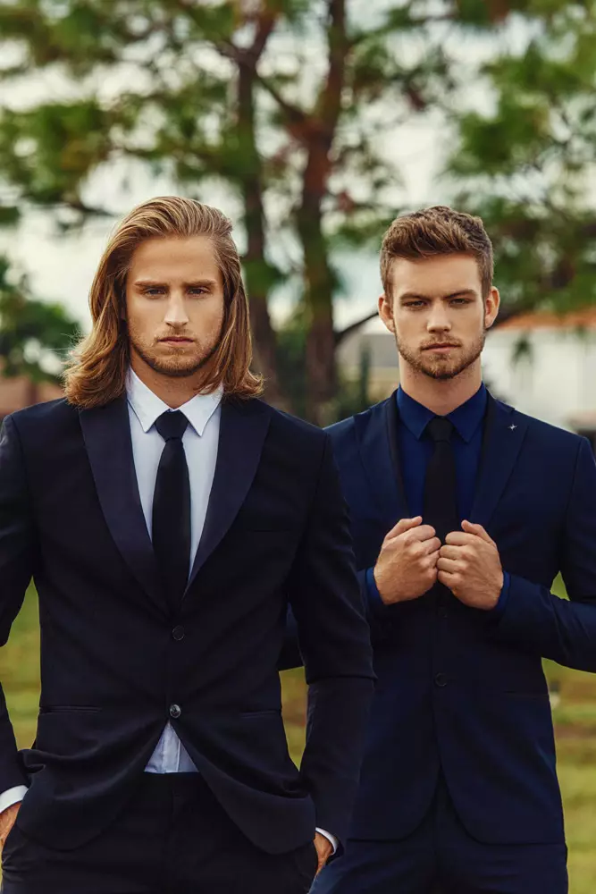 사진작가 Alex Jackson과 America's Next Top Model Cycle 22 참가자 Dustin McNeer(Next Miami) 및 Jason Summerfield(Front Miami)와의 최근 세션.