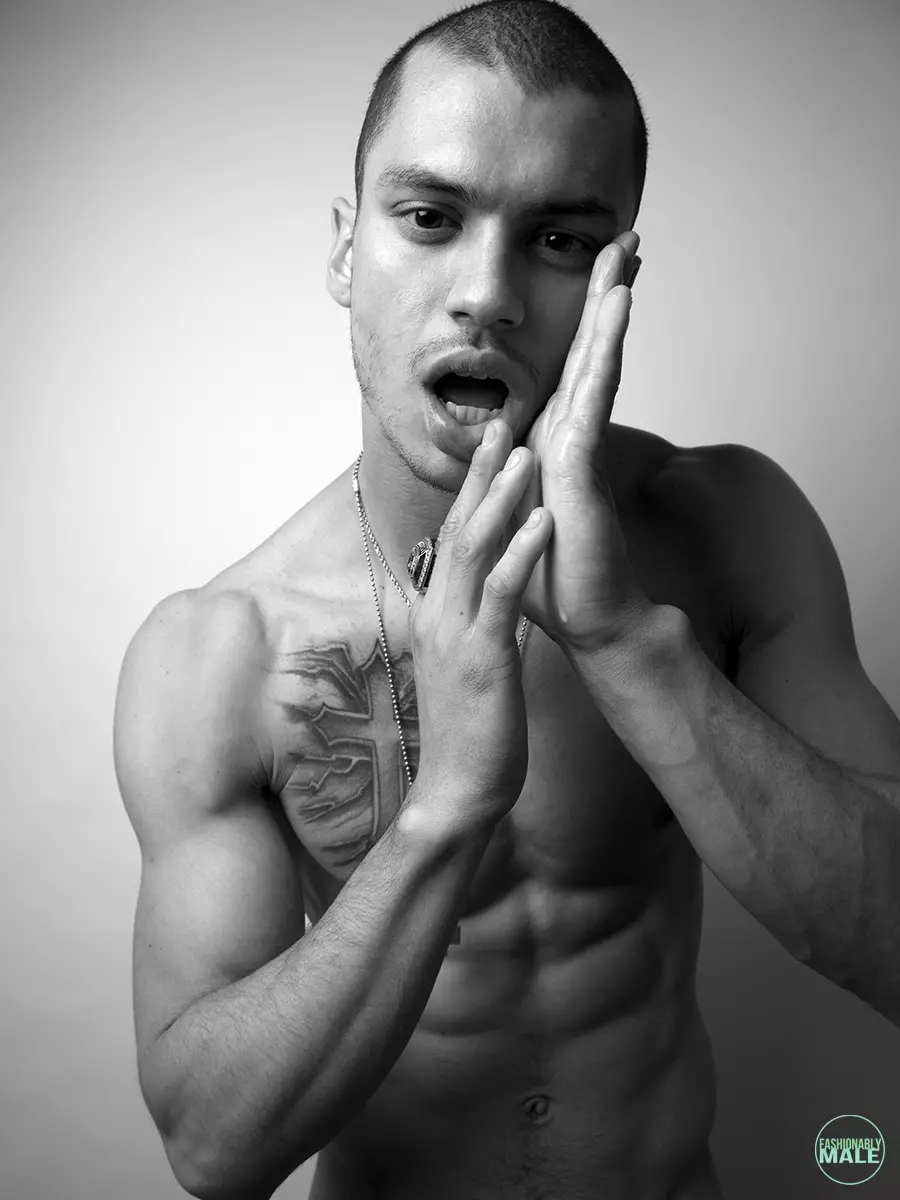 Brandon Good av Karl Simone Fashionably Male3