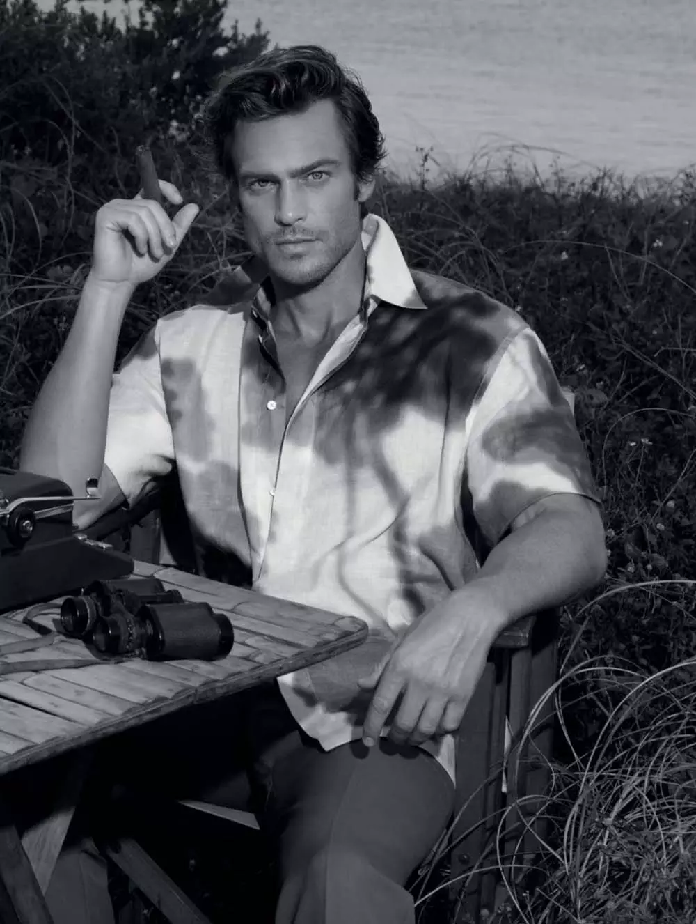 Jason Morgan vum Greg Lotus fir L'Officiel Hommes Italia Fréijoer 2021 Editorial