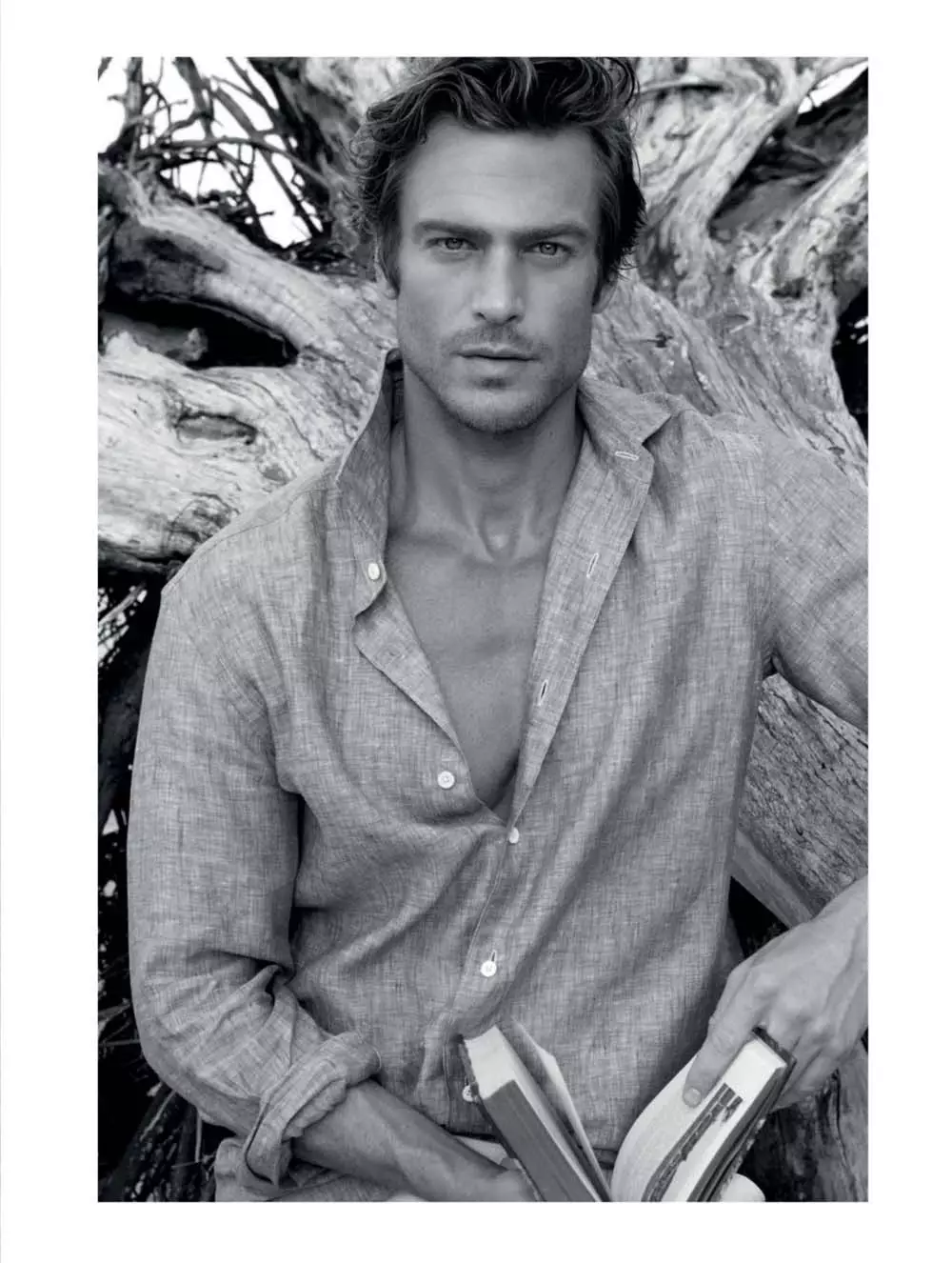 Jason Morgan na Greg Lotus kwa Tahariri ya L'Officiel Hommes Italia Spring 2021