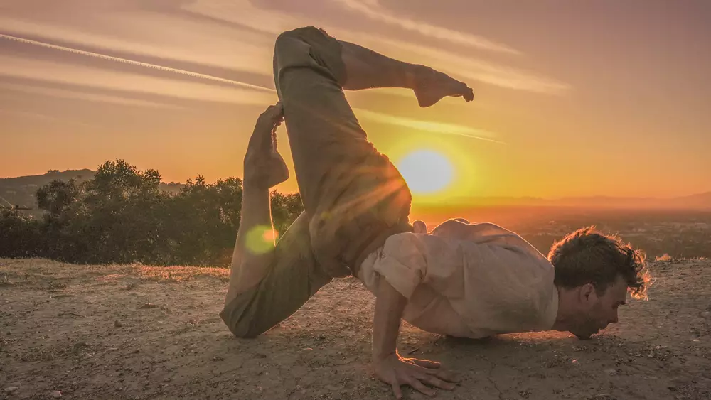 Nik Lanzisera "Dunyoda yo'qolgan" filmida Kim Uilek 5