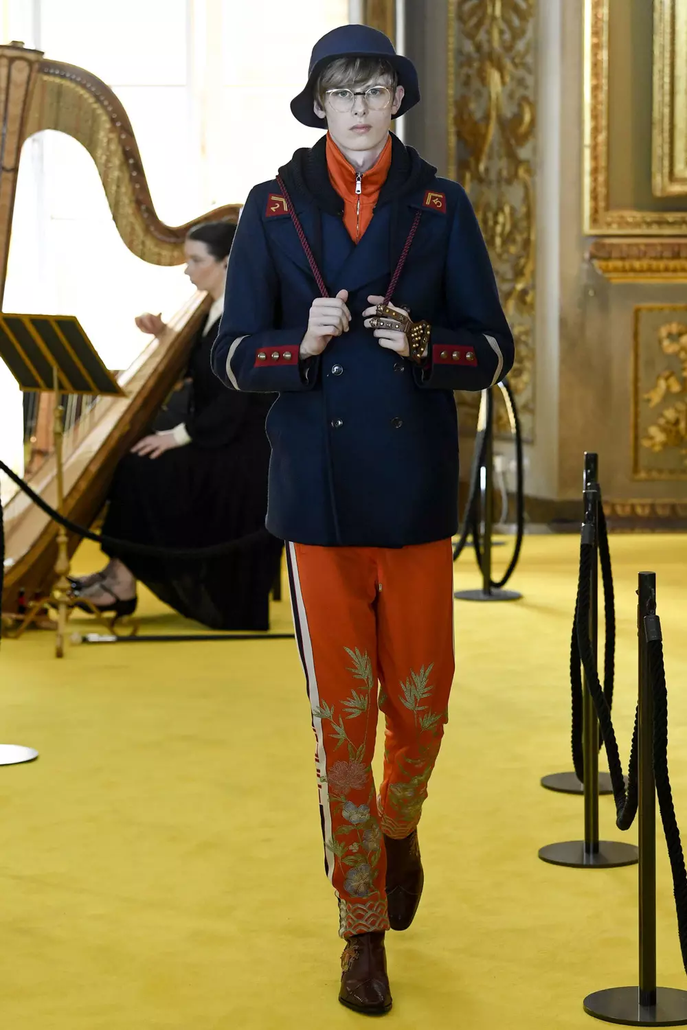 Veshje për meshkuj Gucci 2018 Resort30