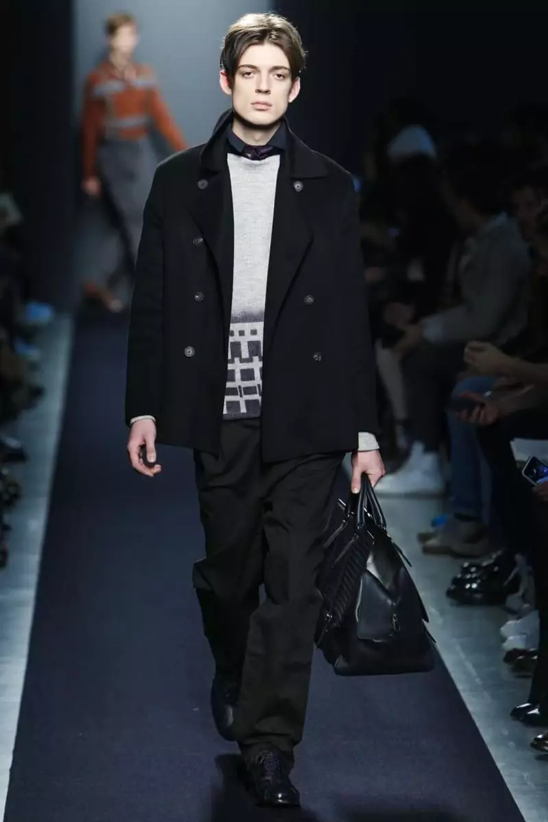 Bottega Veneta Menswear Caij nplooj zeeg caij ntuj no 2015 hauv Milan