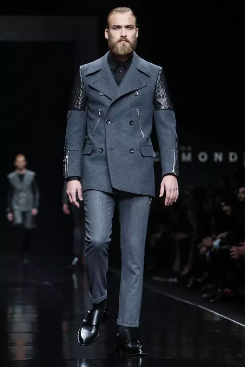 John Richmond Menswear Herfs Winter 2015 in Milaan