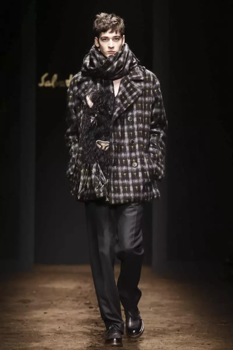 Casgliad Fall Gaeaf 2015 Slavatore Ferragamo Menswear ym Milan