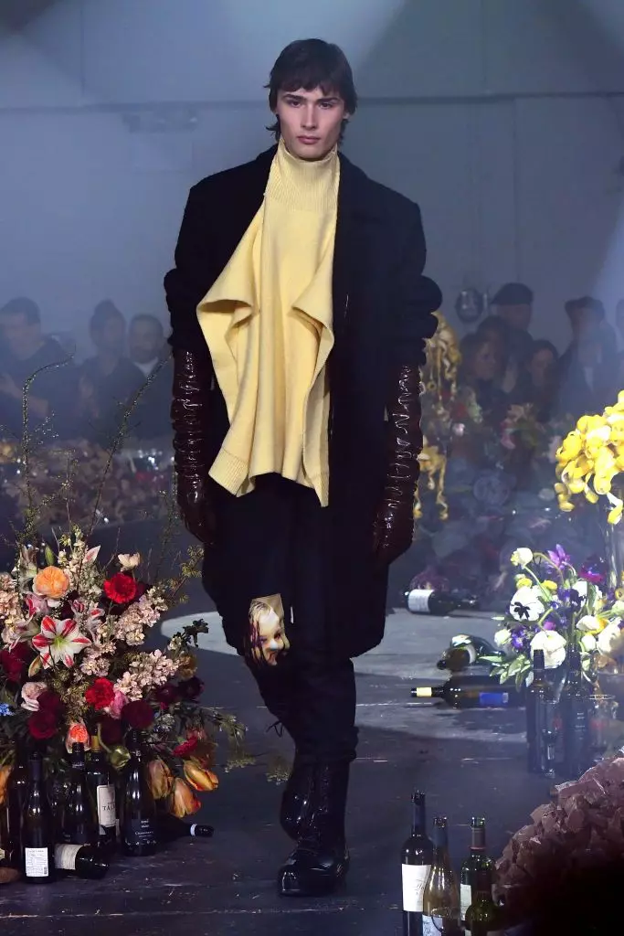 Ọdịda nke ụmụ nwoke Raf Simons 2018