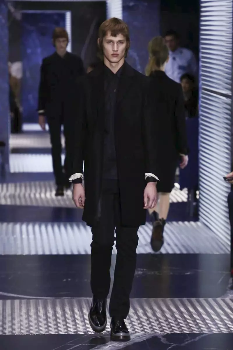 Prada Menswear Yaguye Imbeho 2015 Icyegeranyo muri Milan