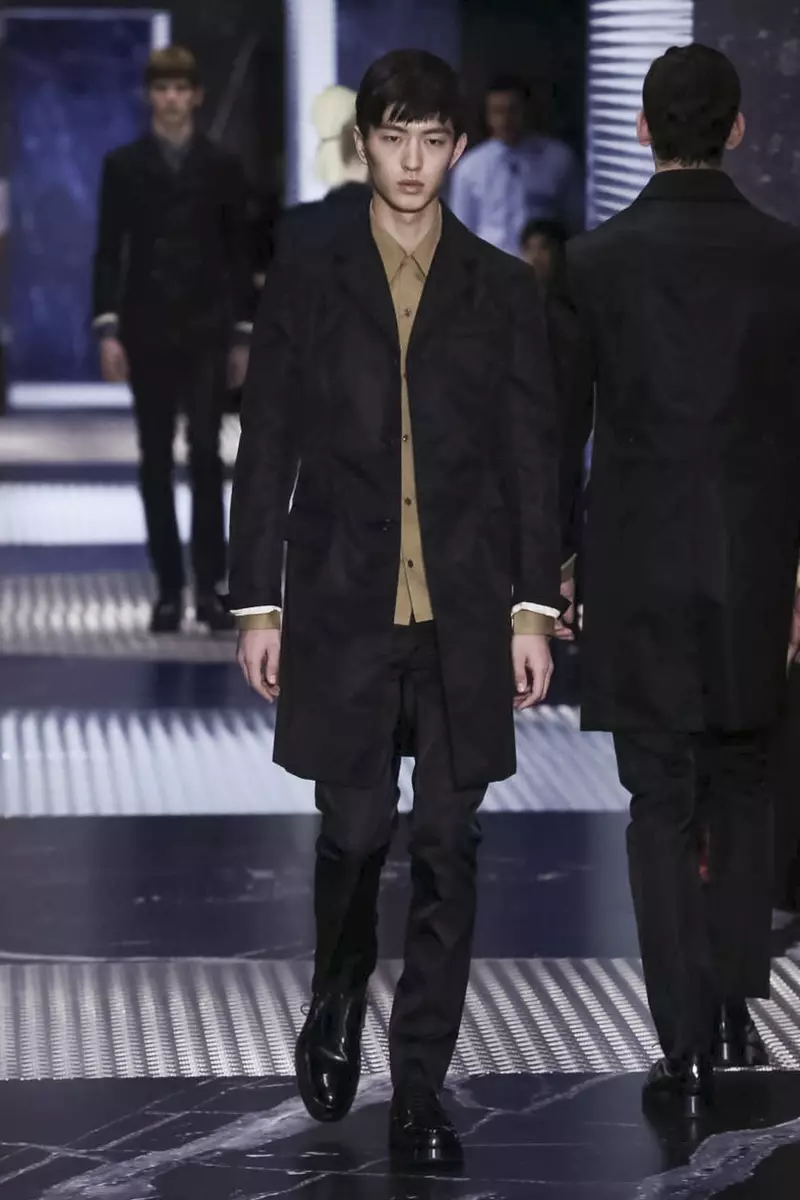 Prada Menswear Yaguye Imbeho 2015 Icyegeranyo muri Milan