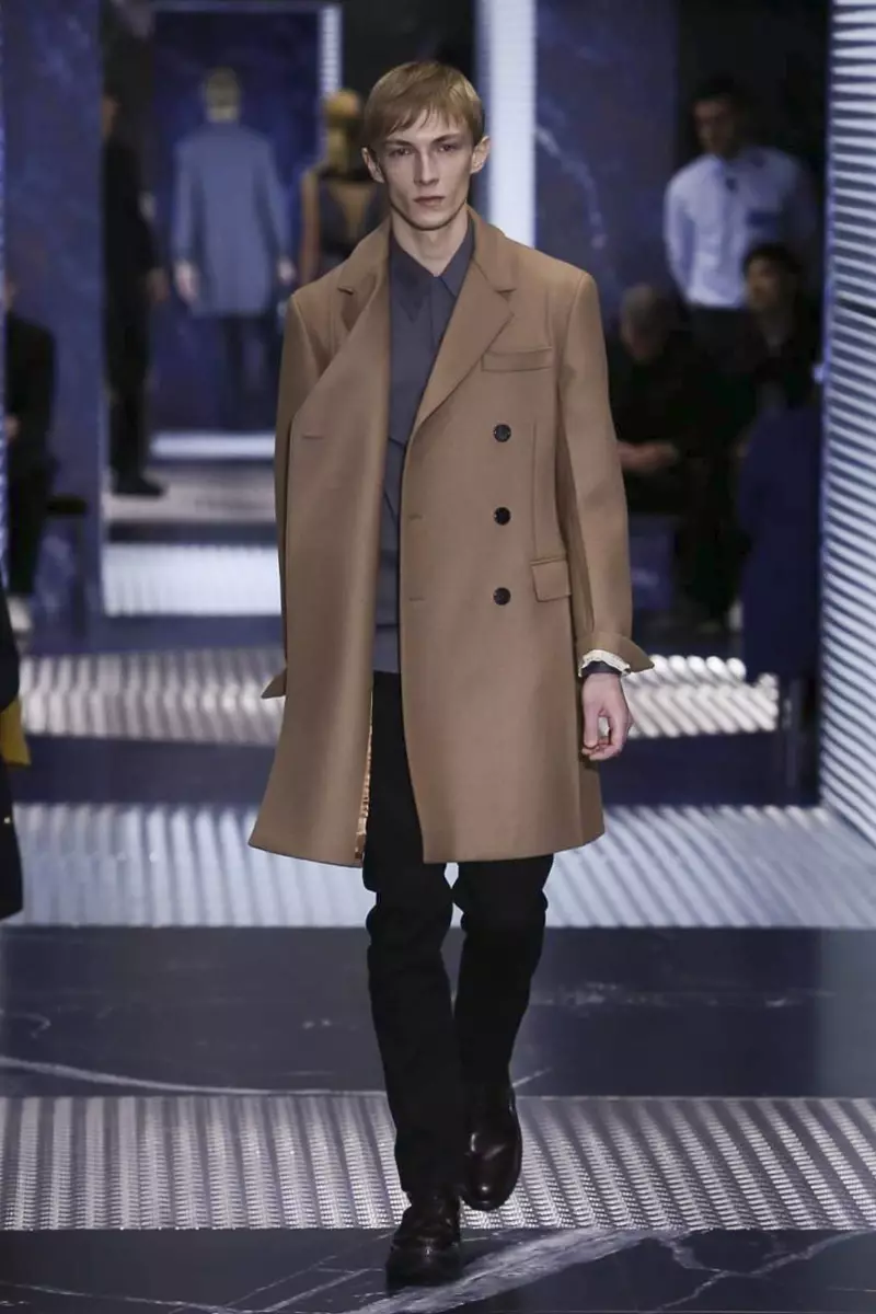 Prada Menswear Aŭtuno Vintro 2015 Kolekto en Milano