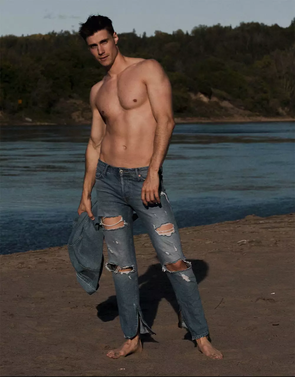 Dorian Reeves para a revista PnVFashionablymale, edição 03