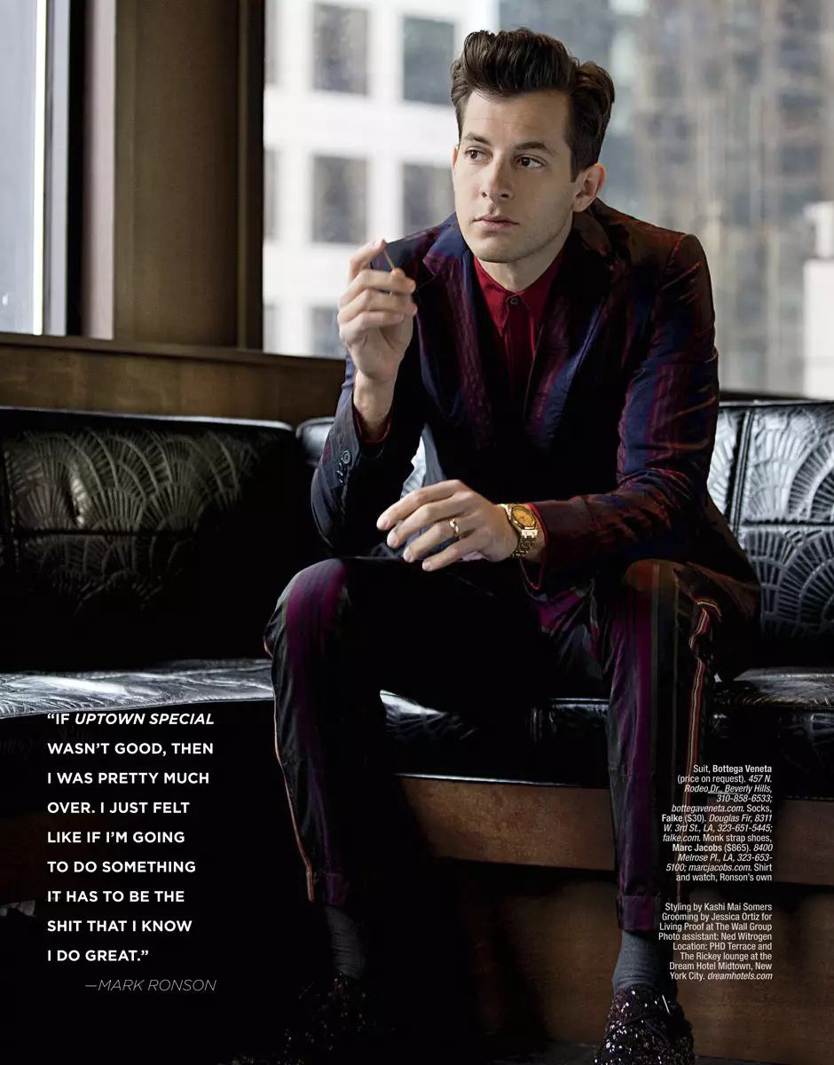 Britanski DJ producent Mark Ronson je na novi naslovnici revije LA Confidential Magazine celotno modno zgodbo, ki jo je fotografiral nadarjeni Karl Simone, povezan s stilistko Kashi Mai Somers.