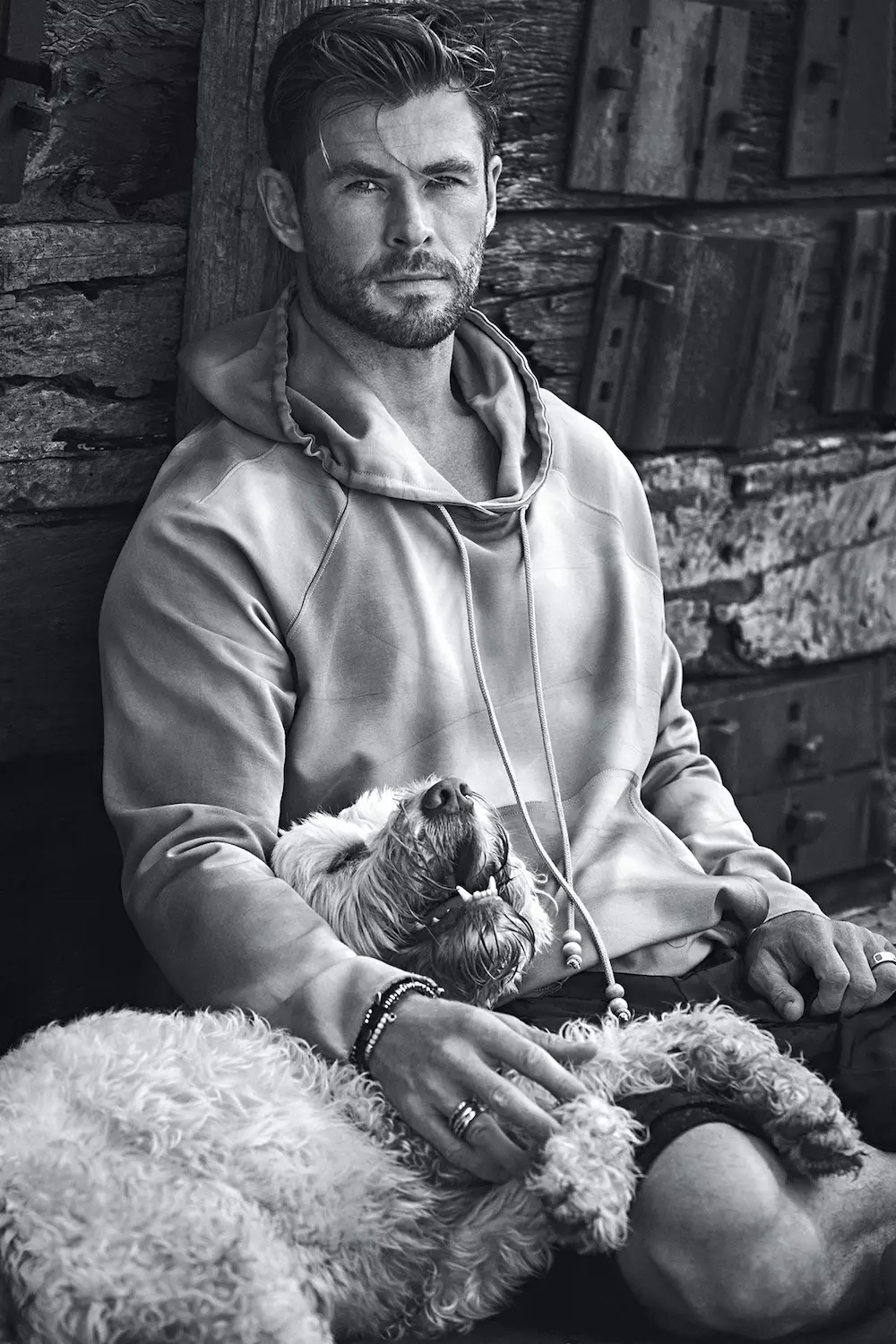 Chrisas Hemsworthas „GQ Australia“ 2020 m. gegužės mėn. birželio mėn