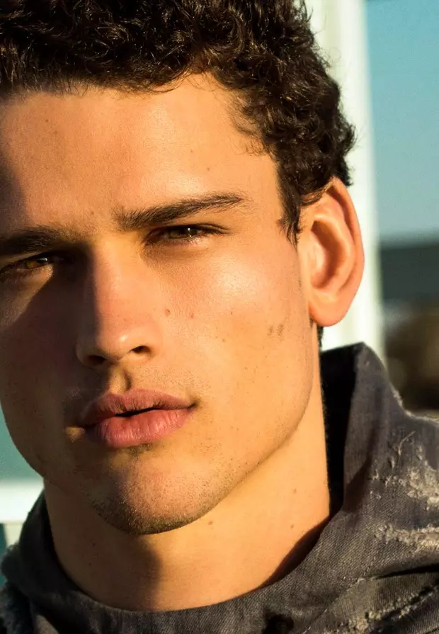 Simon Nessman a Rollacoaster magazinban