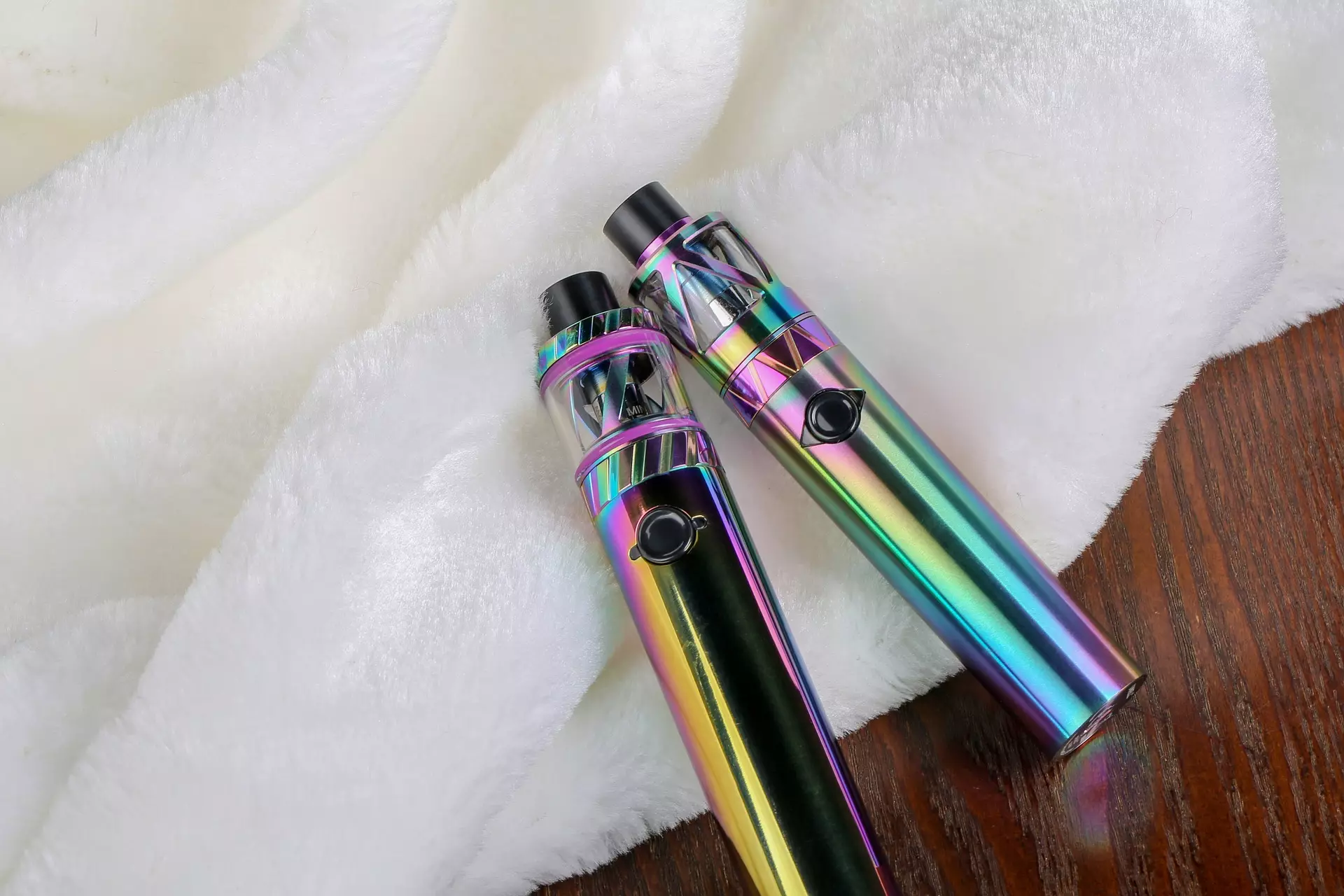 Nyaeta Vaping Ngan Aksésori Modis atanapi Kecanduan Kuat