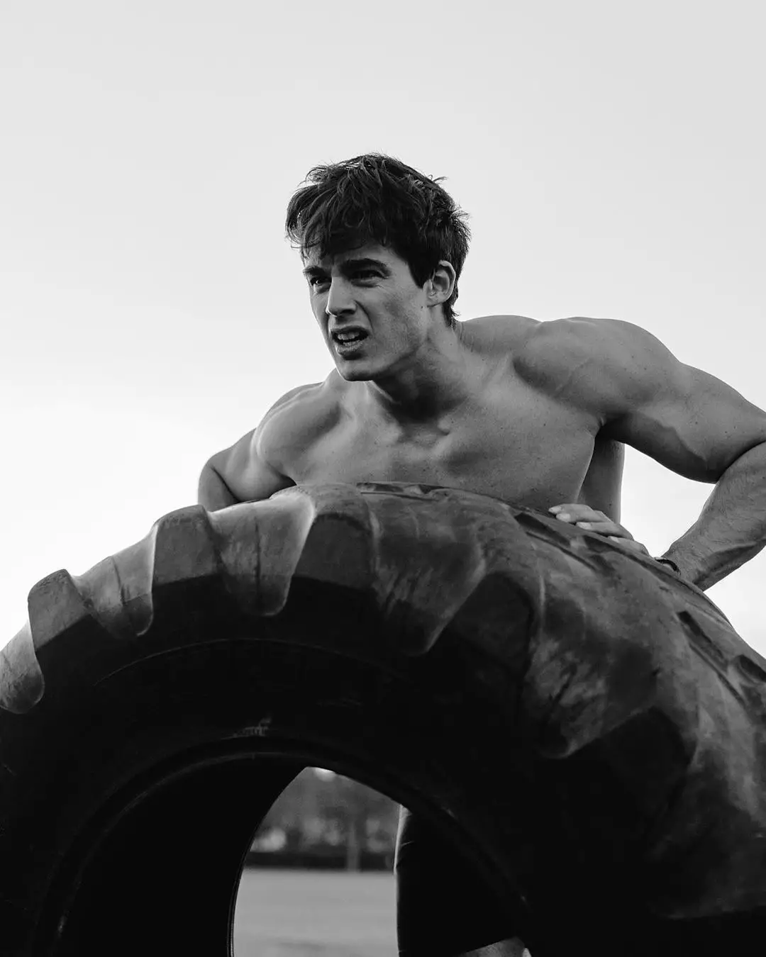 Pietro Boselli di Ollie Ali per Harpers Bazaar Italia