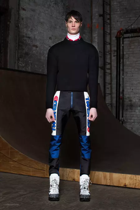 마크비MarcJacobs_009_1366.450x675