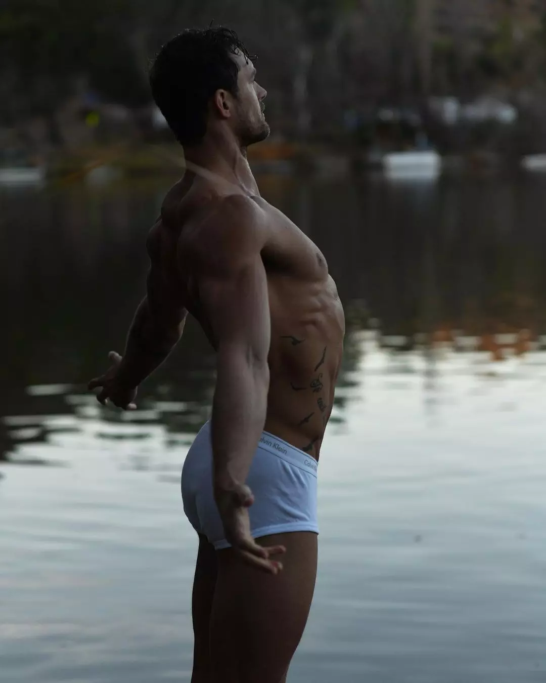 Para nuestros compañeros madrugadores: Christian Hogue por Grant Legan