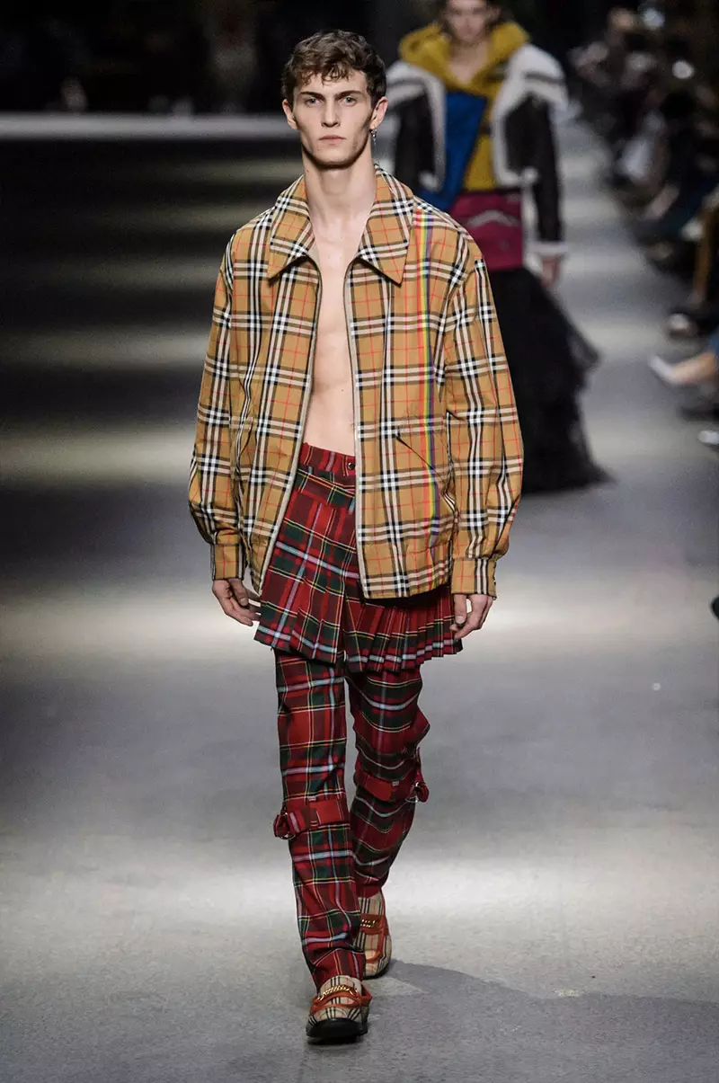 BURBERRY MEN VJESHTË DIMËR 2018 LONDËR11