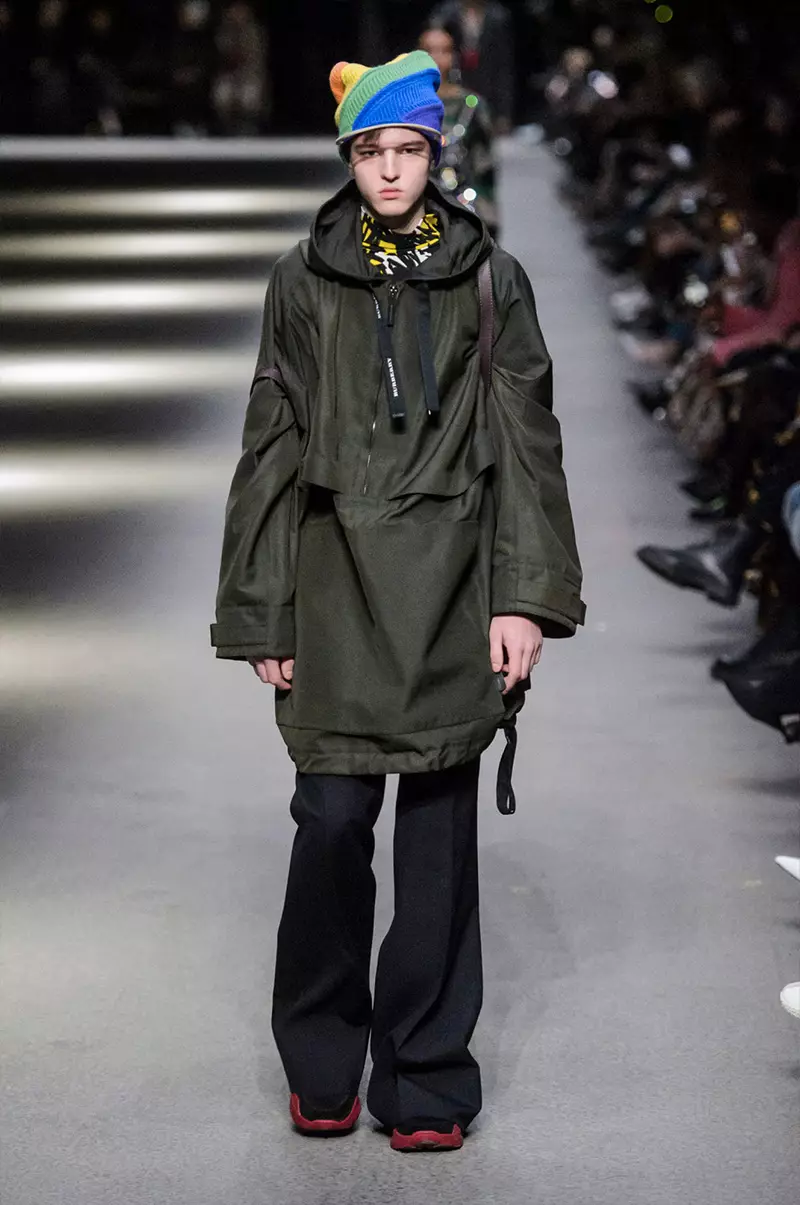 BURBERRY UOMO AUTUNNO INVERNO 2018 LONDRA17