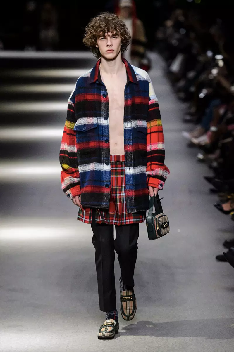 Burberry Viraj Aŭtuno Vintro 2018