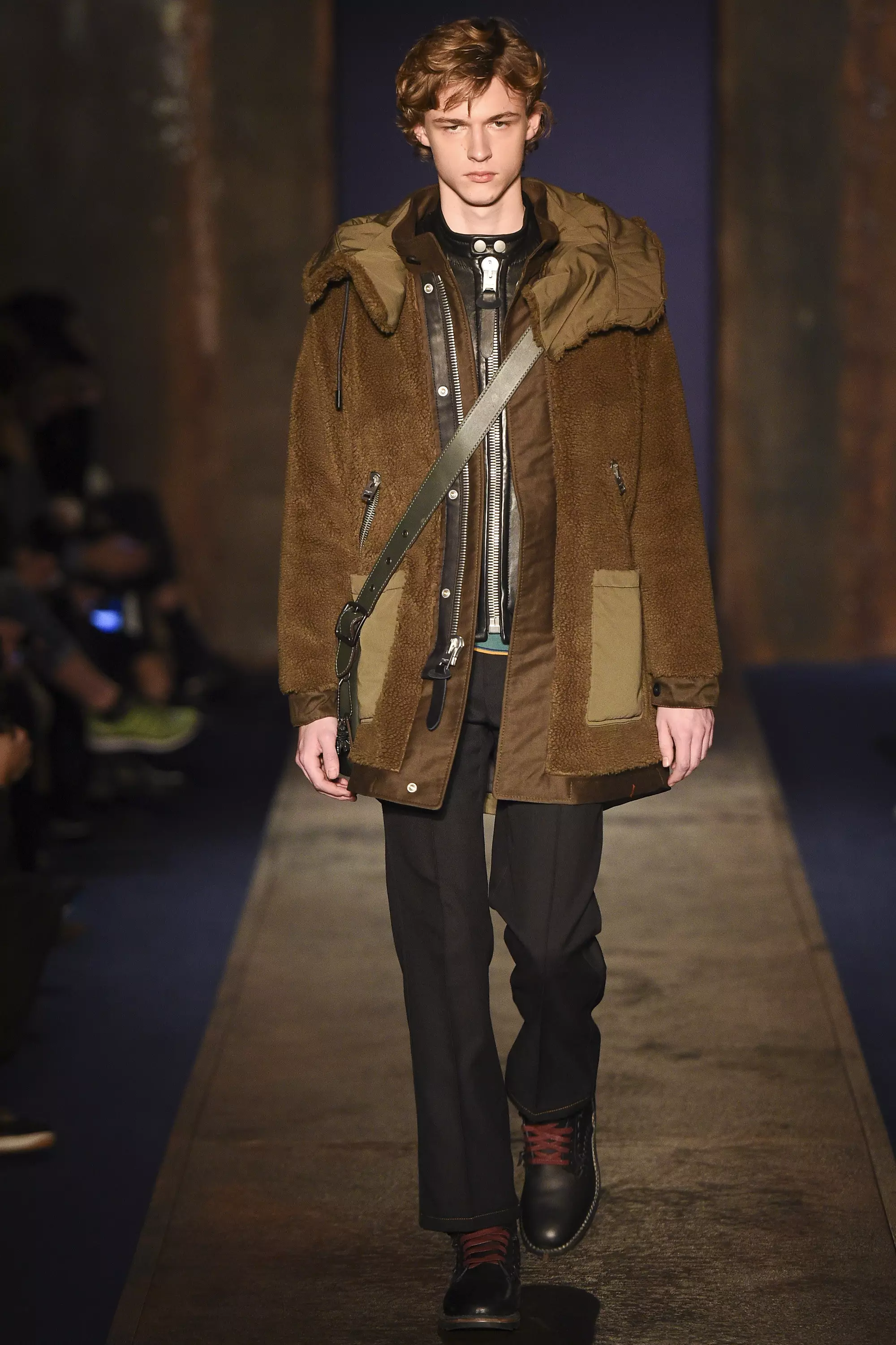 Valmentaja 1941 FW 2016 LONDON (28)