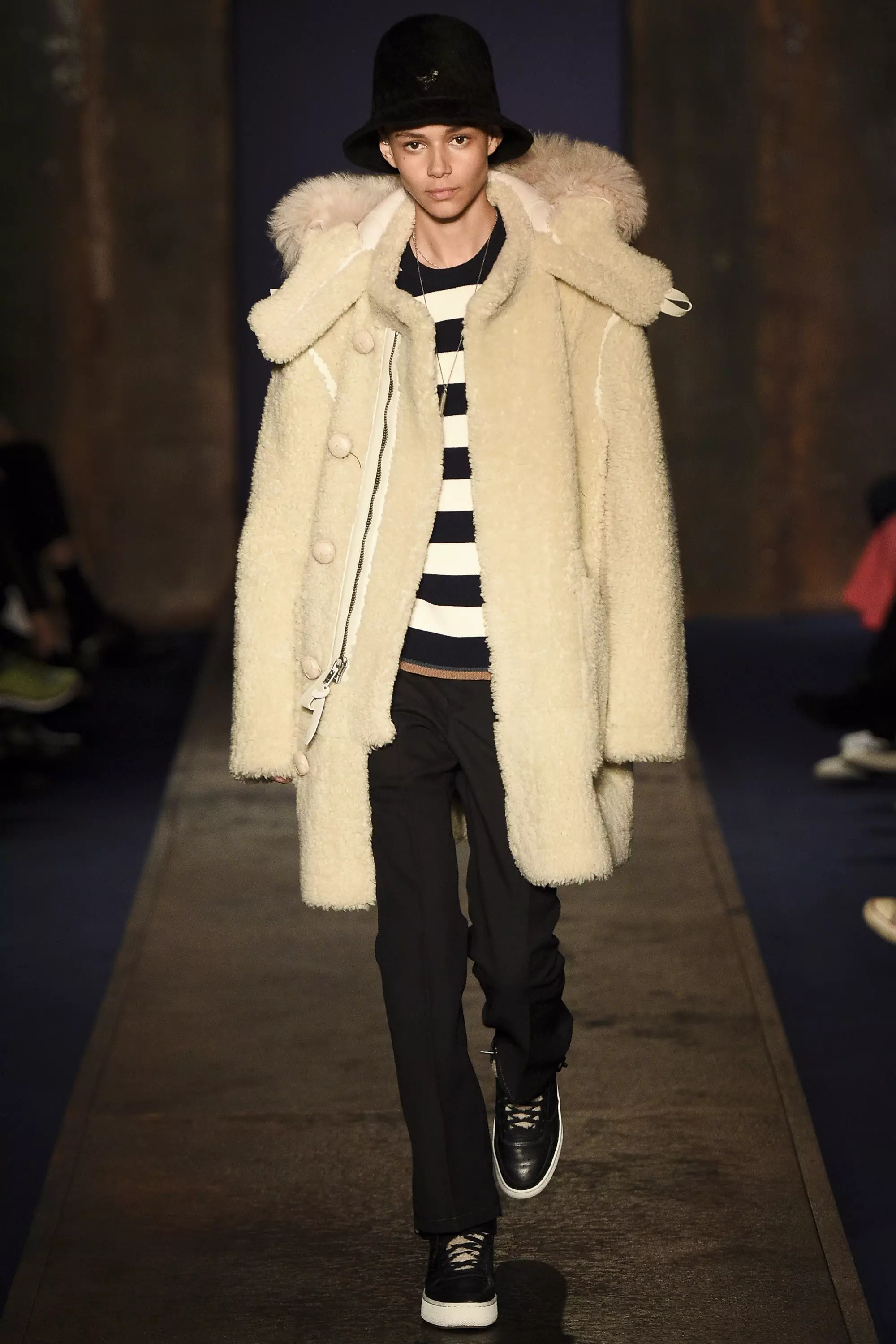 Тренер 1941 FW 2016 LONDON (31)