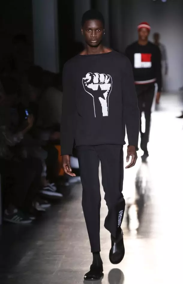 Ọdụ ụgbọ mmiri 1961 MENSWEAR SPRING Summer 2018 MILAN29