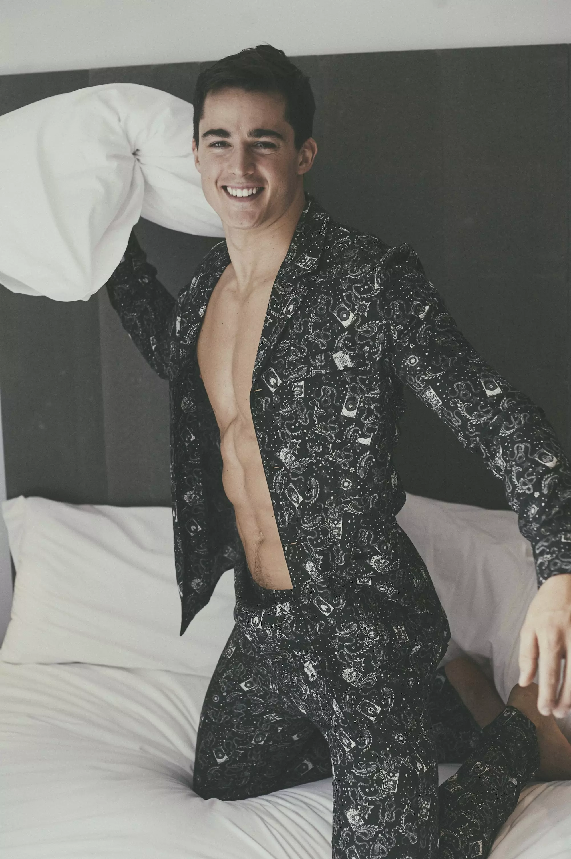 Pietro Boselli mo Wonderland Magazine Iuni 20172