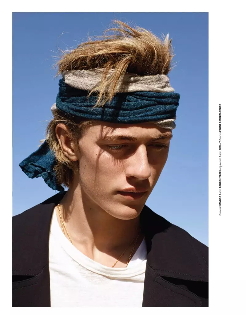 Lucky Blue Smith fotita de Randall Mesdon kaj stilita de Julie Ragolia, por la plej nova kovrilo de revuo At Large.