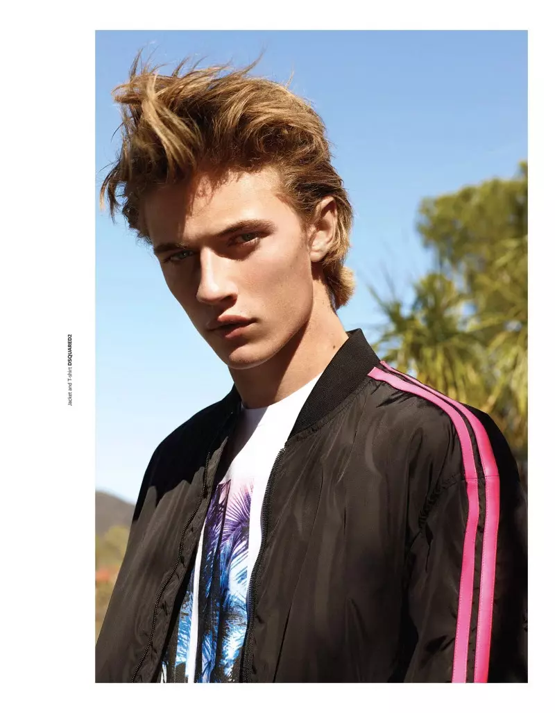 Lucky Blue Smith fotita de Randall Mesdon kaj stilita de Julie Ragolia, por la plej nova kovrilo de revuo At Large.