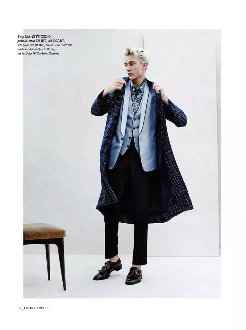 Hercules Universal S/S 2015 model senzacija Lucky Blue Smith avtorja Giampaolo Sgura Modni urednik: Miguel Arnau, pričeska: Andrew Guida in ličila: Jessica Nezda.