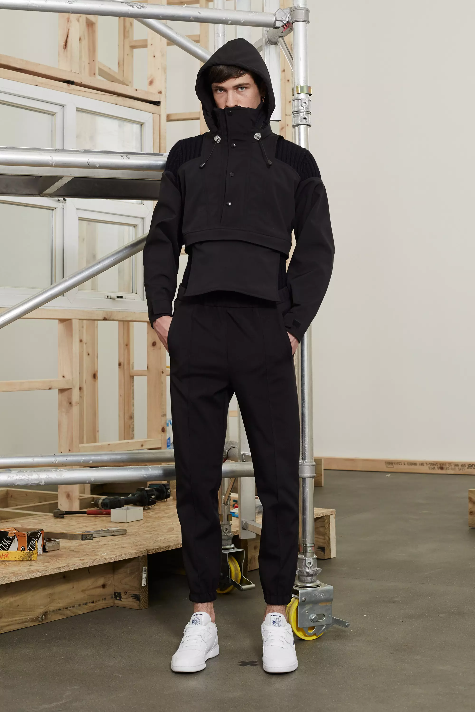 Kristofers Šenons AW16-15