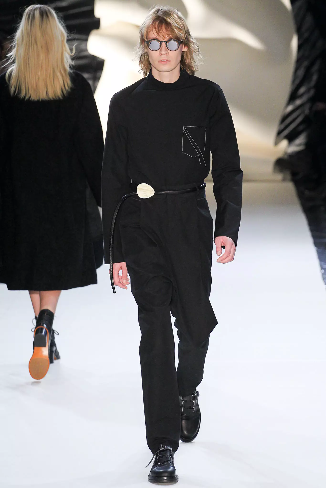 Damir Doma ០៥៣៣