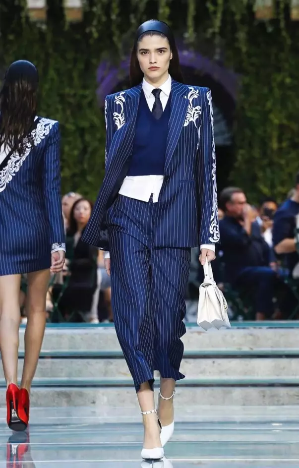 “VERSACE MENSWEAR SPRING SUMMER 2018 MILAN15”