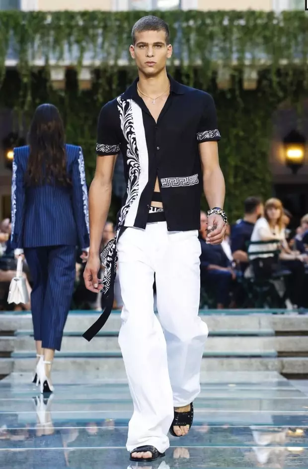 VERSACE MENSWEAR Caij Nplooj Ntoos Hlav 2018 MILAN16