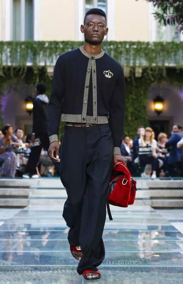 VERSACE MENSWEAR KEVÄT KESÄ 2018 MILANO20