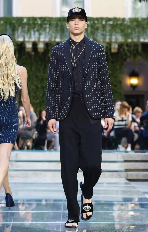 VERSACE BĂRBAȚI PRIMAVARĂ 2018 MILAN50