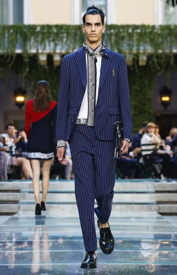 VERSACE MENSWEAR KEVÄT KESÄ 2018 MILANO51