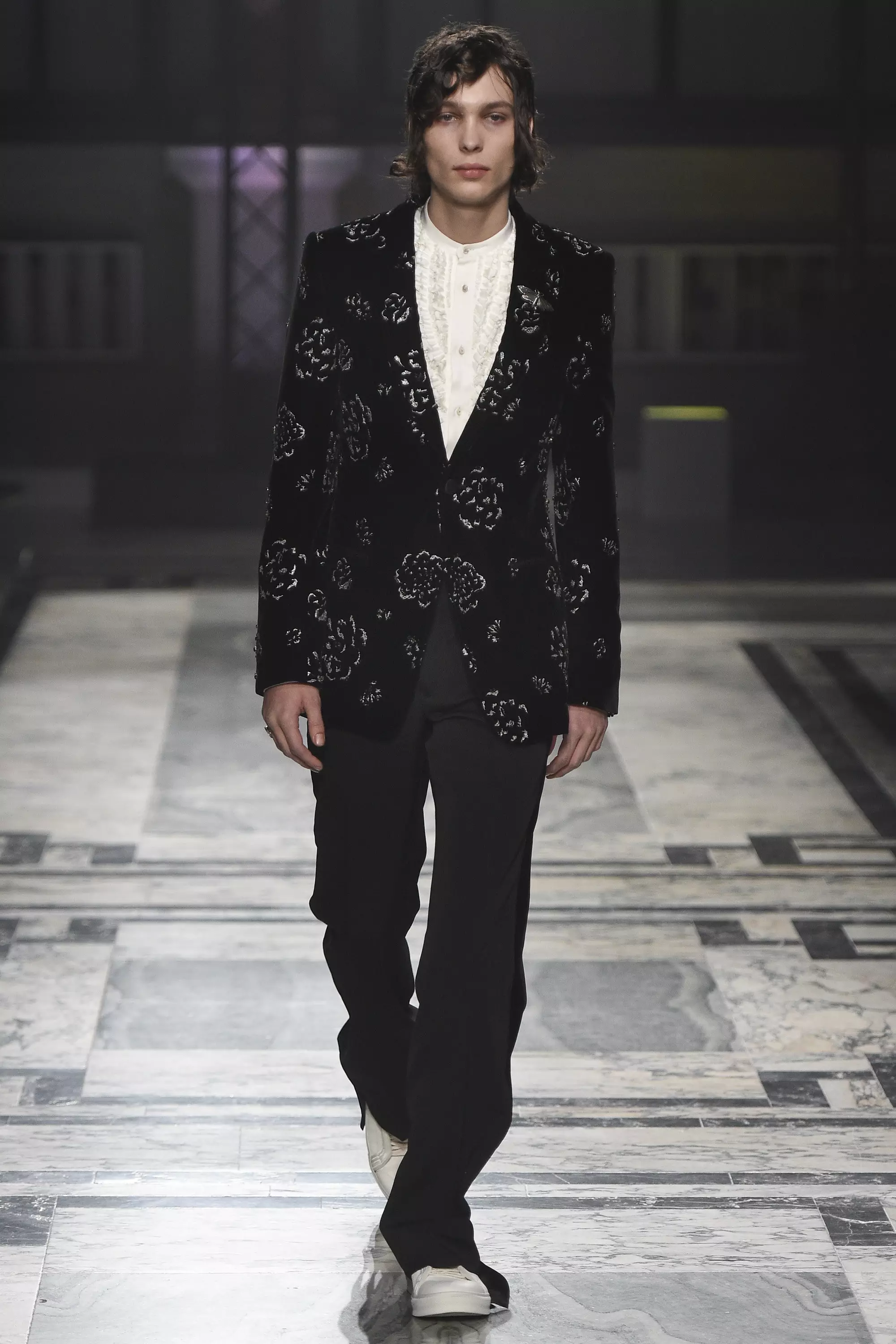 Alexander McQueen FW 2016 Londra (28)