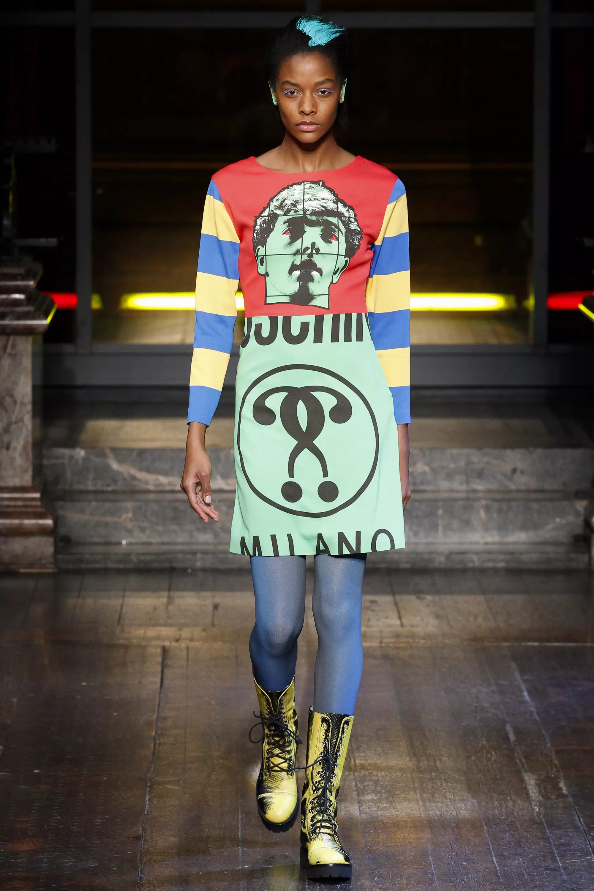 Moschino FW 2016 London (32)