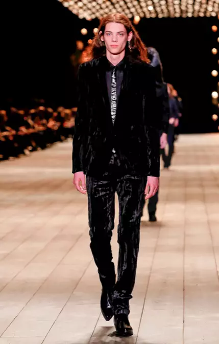 SAINT LAURENT PŘIPRAVEN K NOŠENÍ PODZIM ZIMA 2018 PAŘÍŽ7