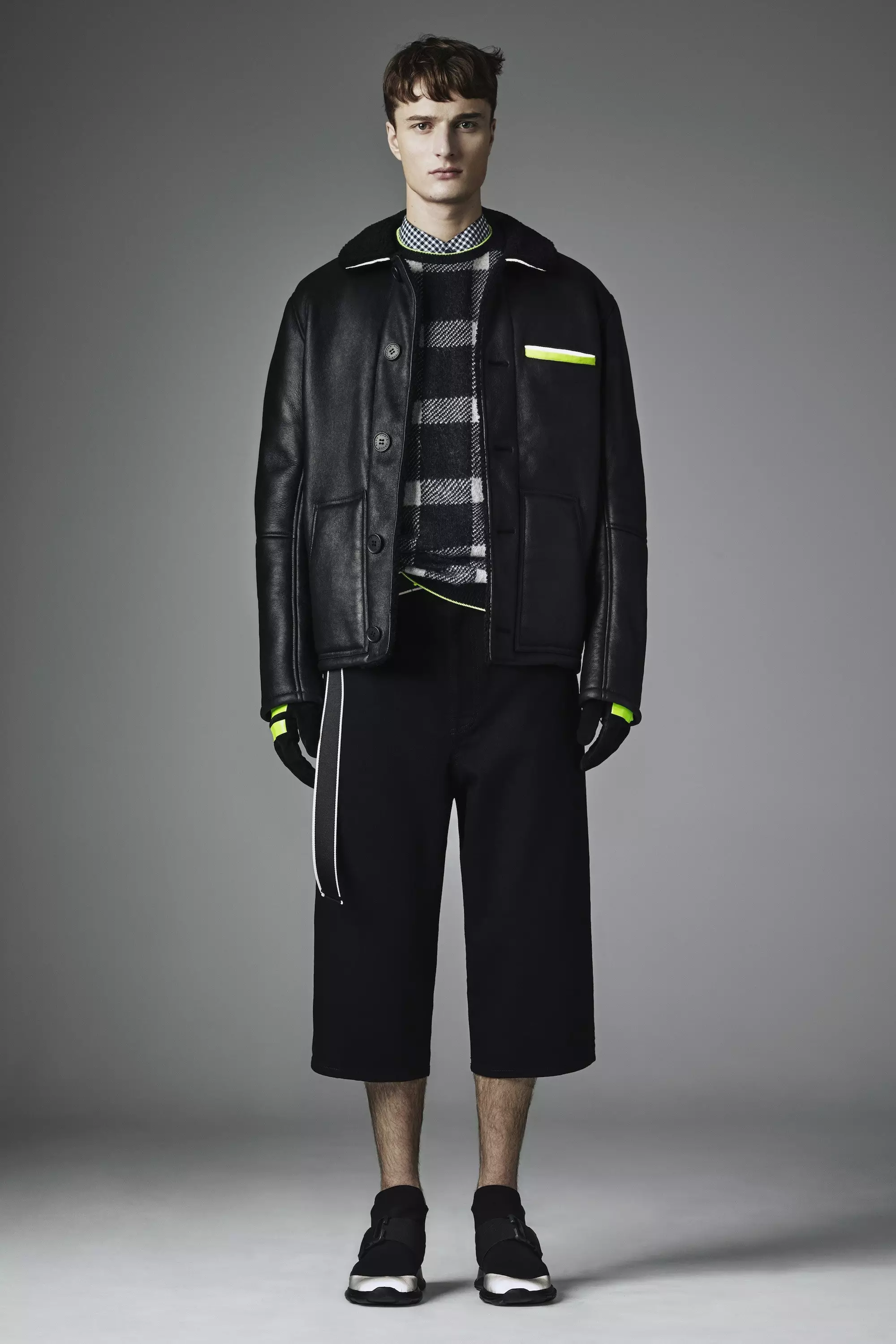 christopher-kane-otoño-2016-ropa-masculina-05