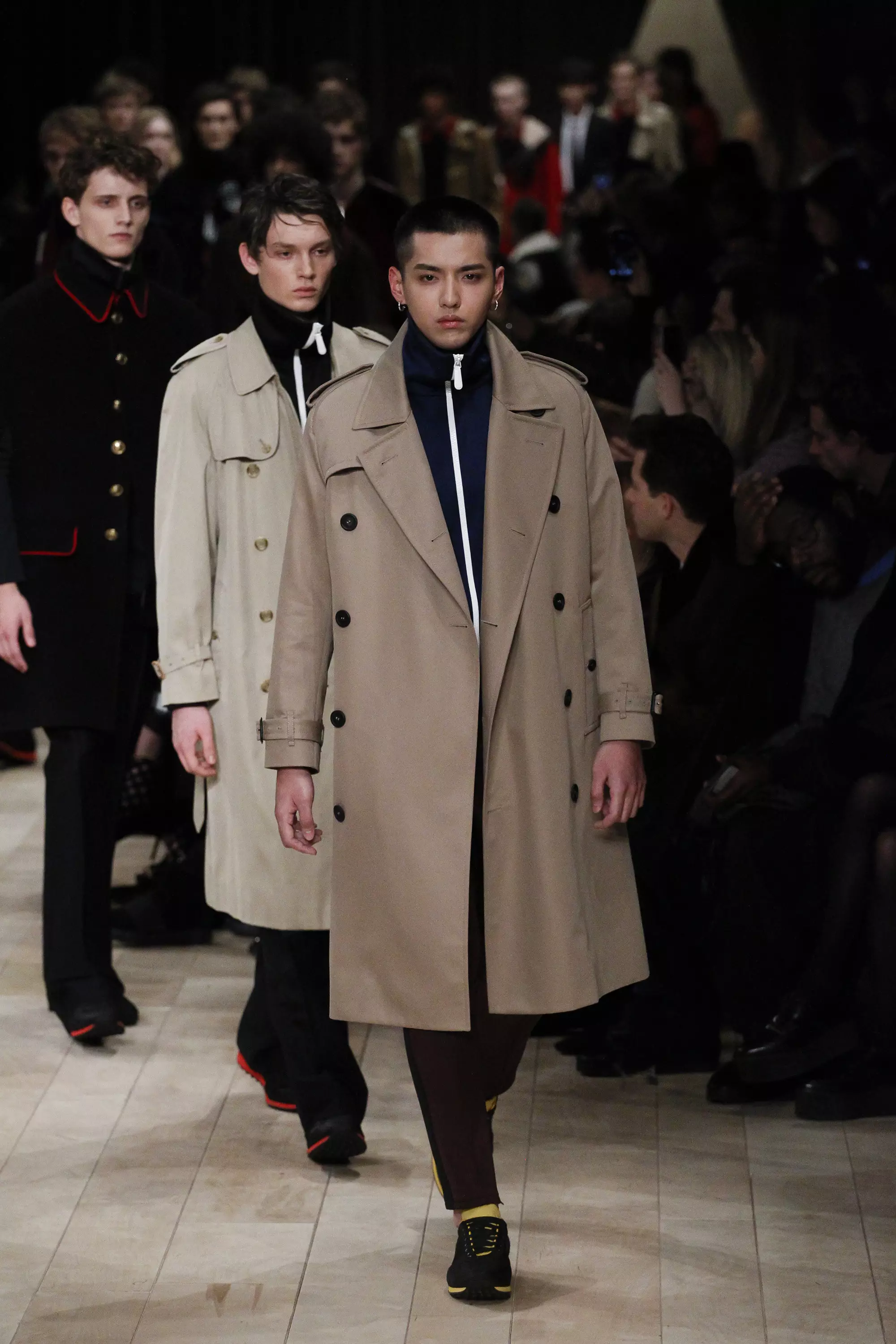 Burberry FW 2016 လန်ဒန် (၄၆)၊