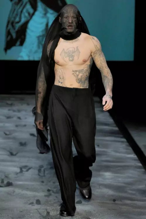 Mugler oleh Nicola Formichetti Pakaian Lelaki F/W 11.12 Show 526_28