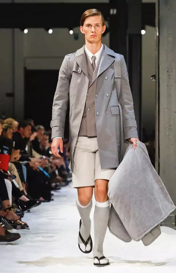 MONCLER GAMME BLEU FÉRFI RUHA, 2018. TAVASZI NYÁR MILÁN30